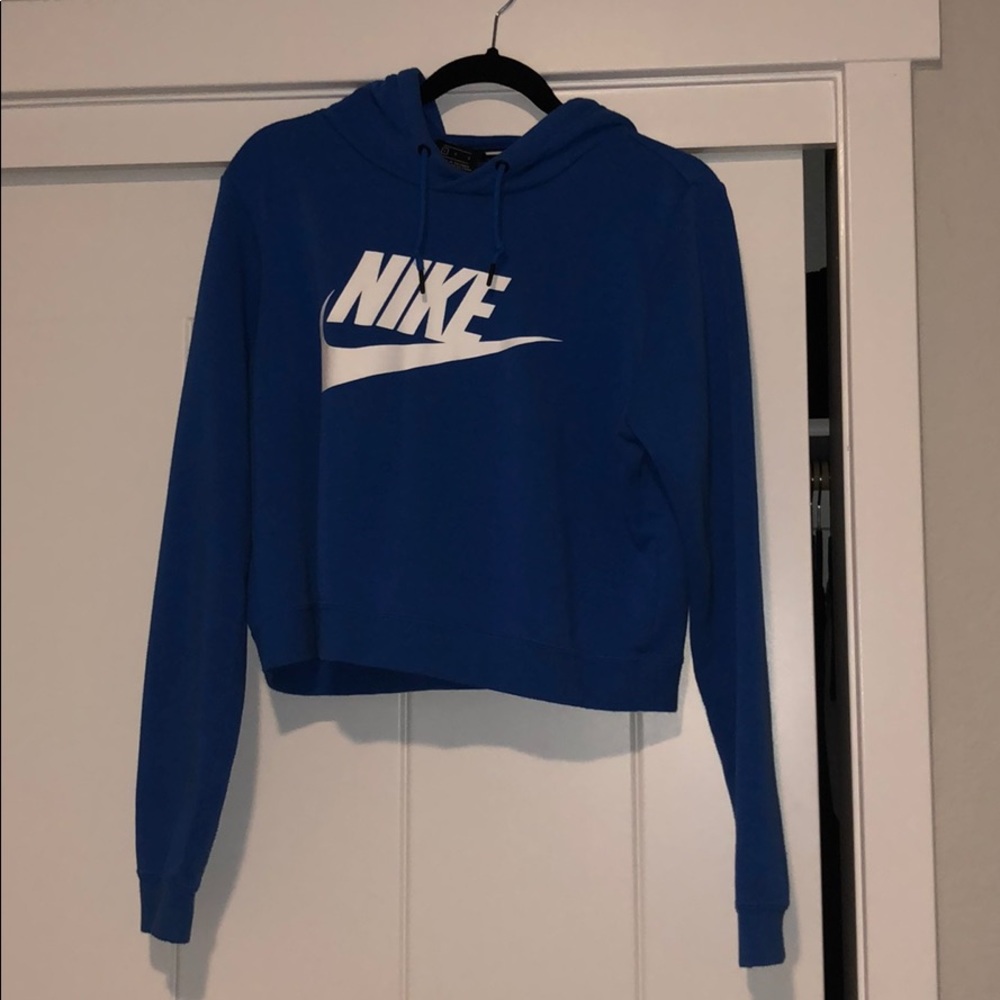 cropped Nike hoodie